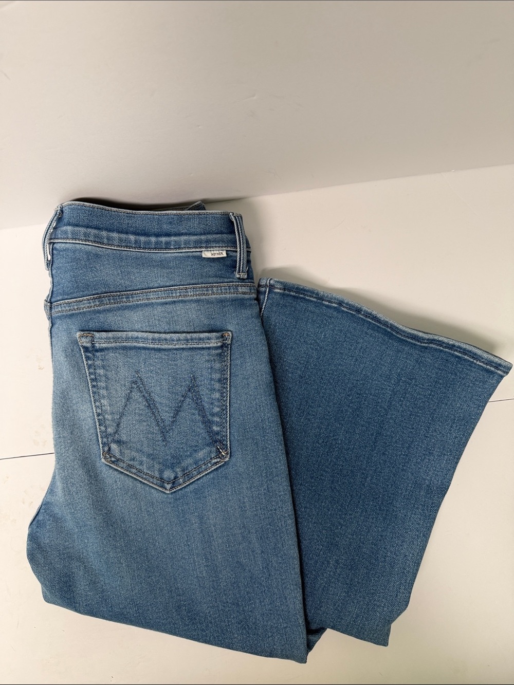Mother The Weekender Blue Jeans Size 29 in Layover - Picture 8 of 14